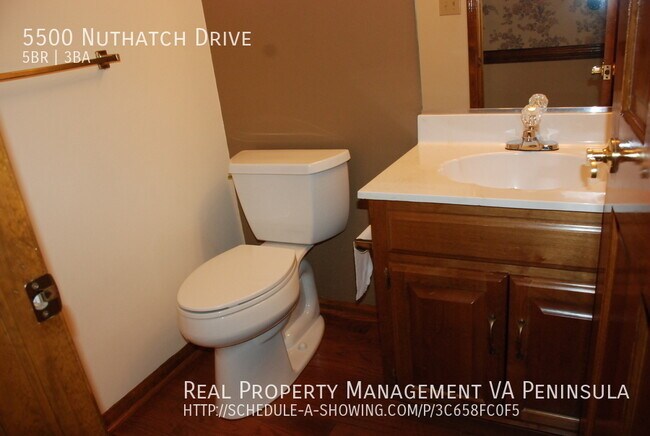 Building Photo - Spacious 5 bedrooms house in Rolling Woods...