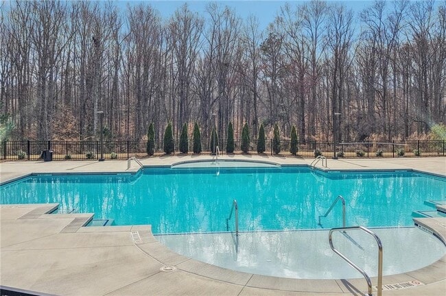 Building Photo - 234 Timberland Ave