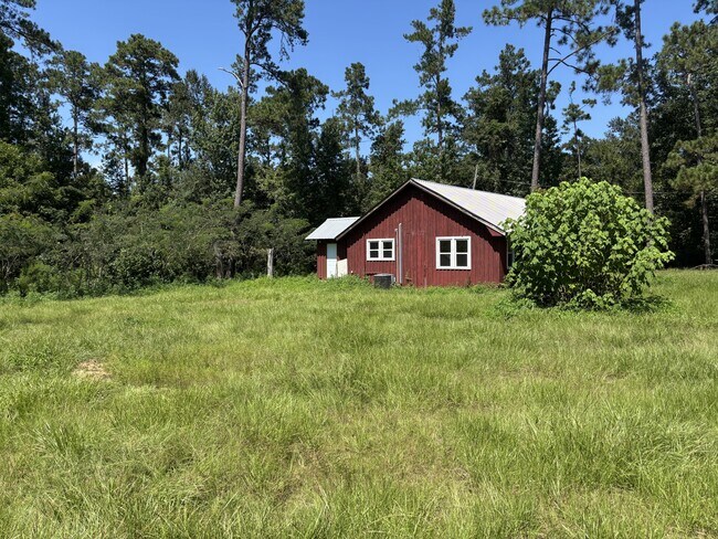 Building Photo - 2451 Glen Julia Rd