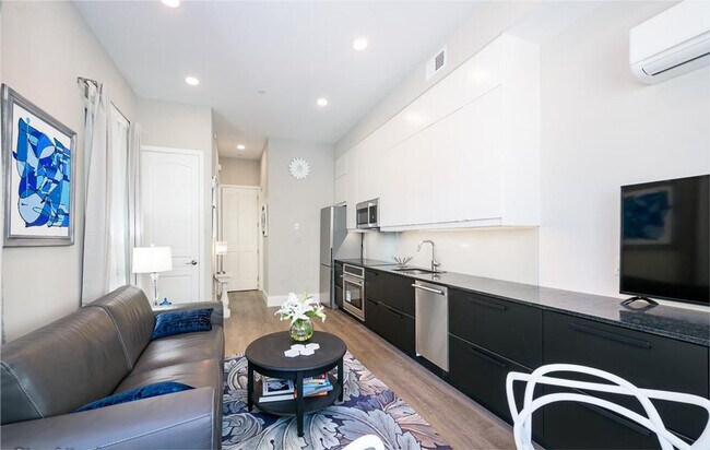 Building Photo - 1521 Corcoran St NW