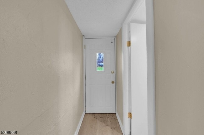 Building Photo - 116 Mercer St