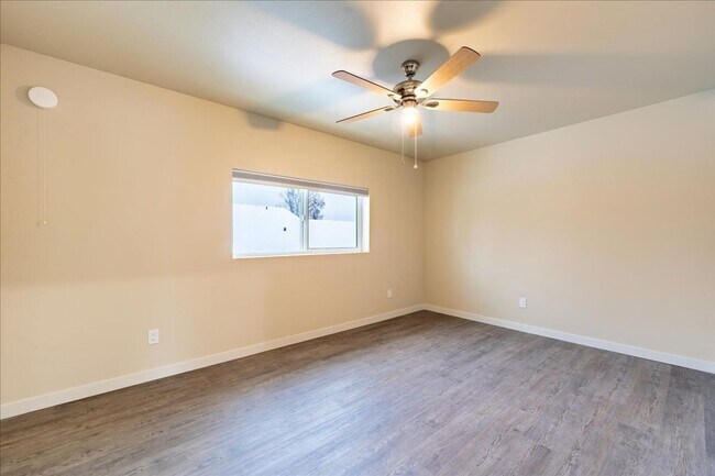 Building Photo - New Construction 2 Story 2 bedroom 1 bath side by side apartment in town