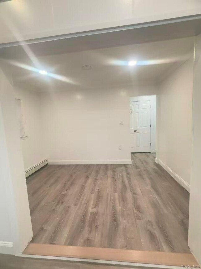 Building Photo - 110 N Parkside Dr