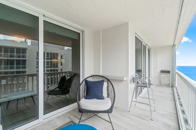 Building Photo - 3570 S Ocean Blvd