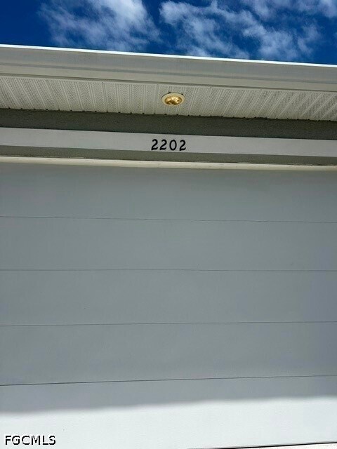 Building Photo - 2202 Haviland Ave S