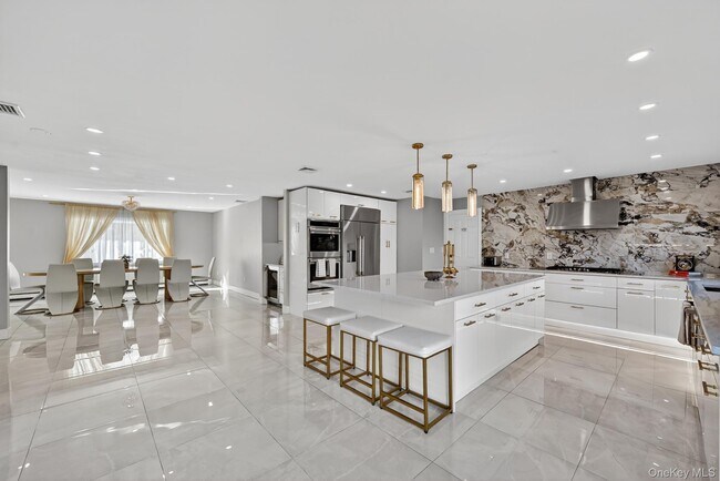 Building Photo - 66 Murray Dr