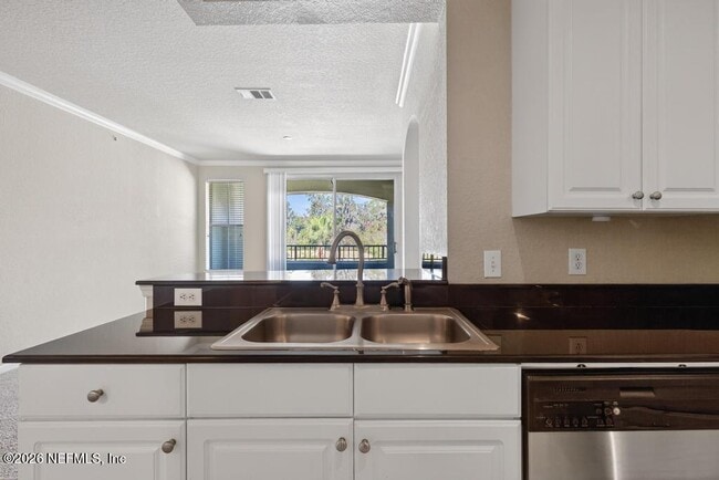 Building Photo - 5617 Bowden Rd