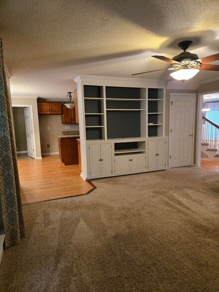 Building Photo - 112 Ramble Cir