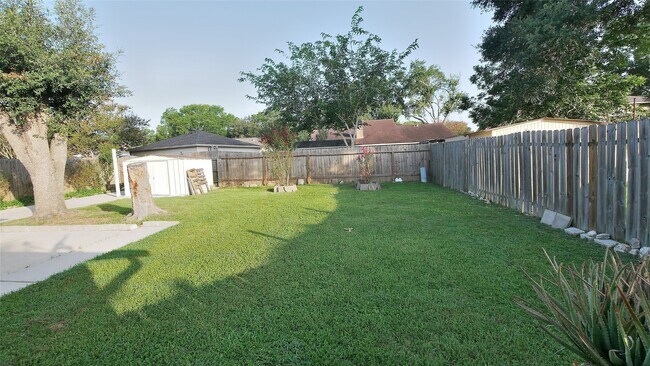 Building Photo - 1018 Three Forks Dr