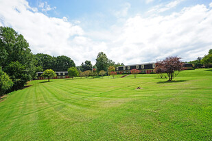 Building Photo - Country Club Apartments