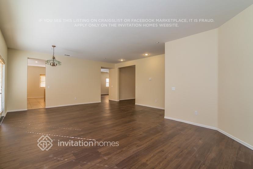 Building Photo - 7833 Calle Del Rio St