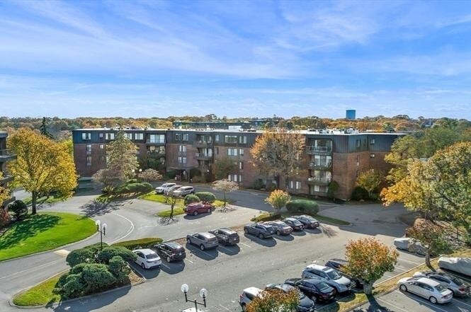 Building Photo - 1004 Paradise Rd