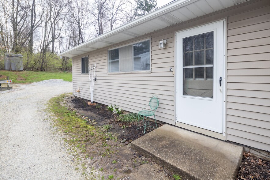 Primary Photo - 3635 Ira Rd