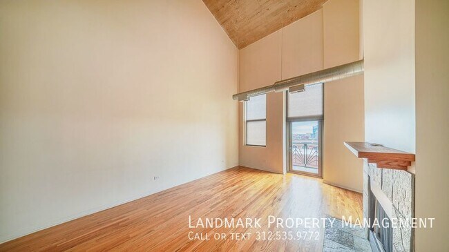 Building Photo - 758 N Larrabee St