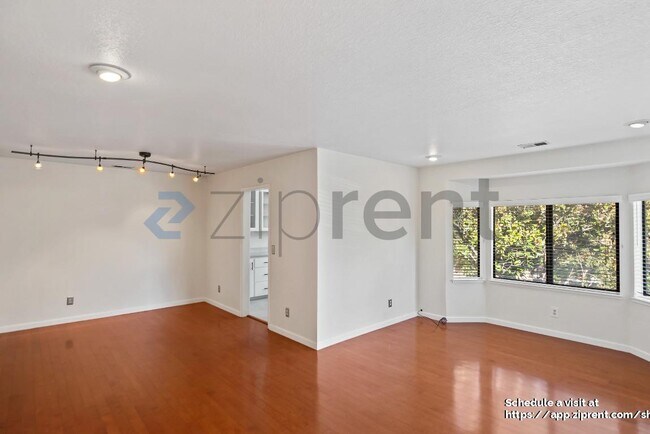 Building Photo - 16931 Sorrel Way