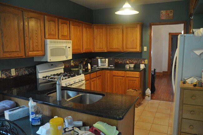 Building Photo - 23 S Main St