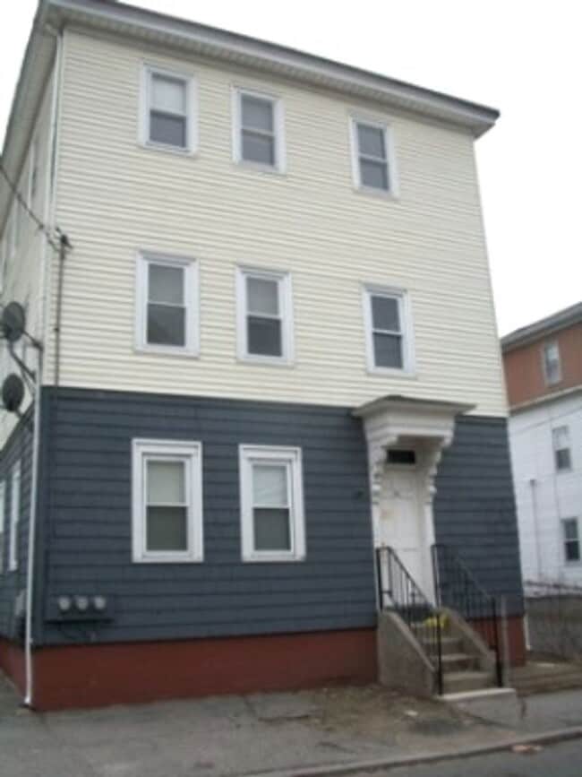 Building Photo - 36 Grape St