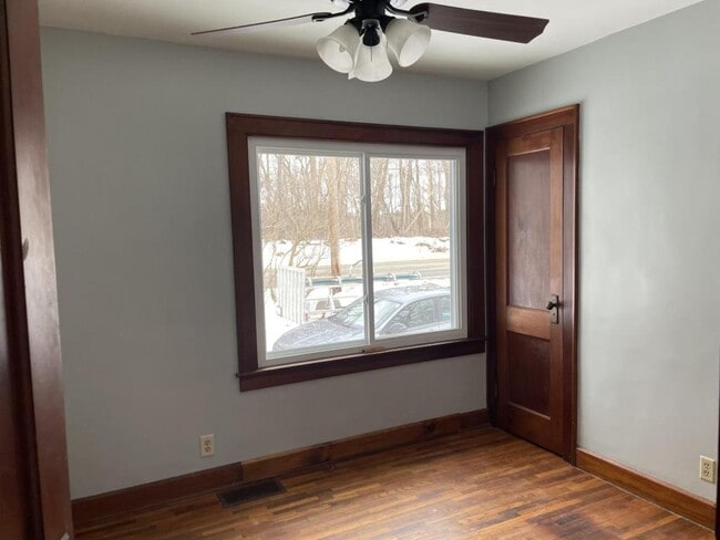 Building Photo - 7927 Red Arrow Hwy