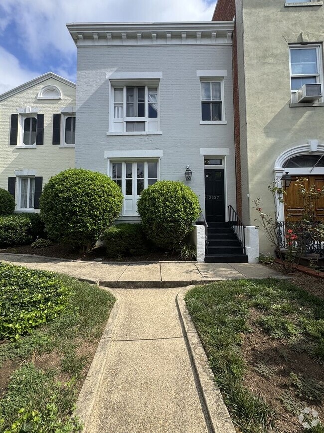 Building Photo - Centrally Located 1BR/1BA in Georgetown