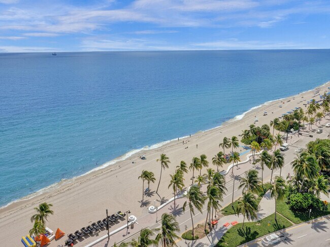 Building Photo - 209 N Fort Lauderdale Beach Blvd