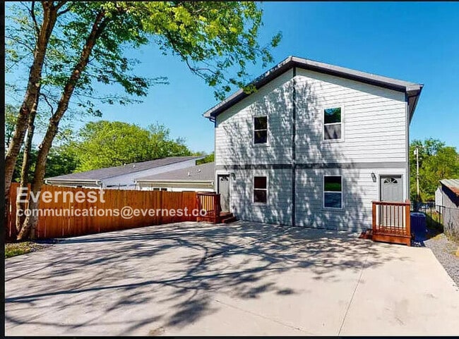Building Photo - 3203 Curtis St