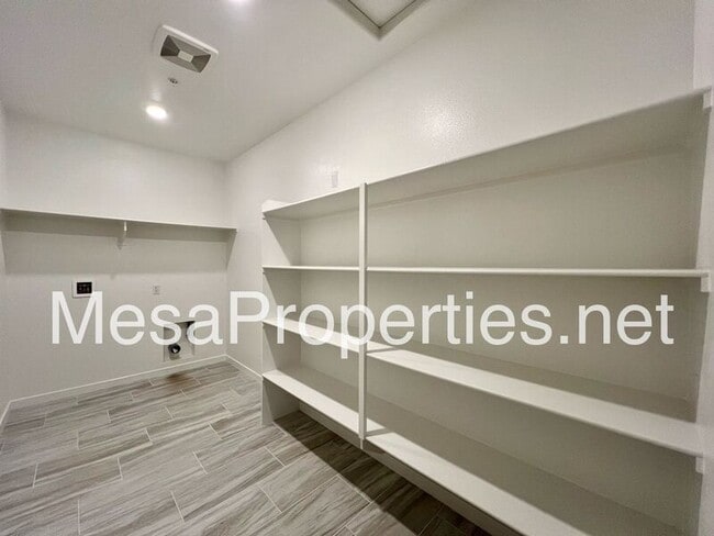 Building Photo - 16680 Yarrow Ln