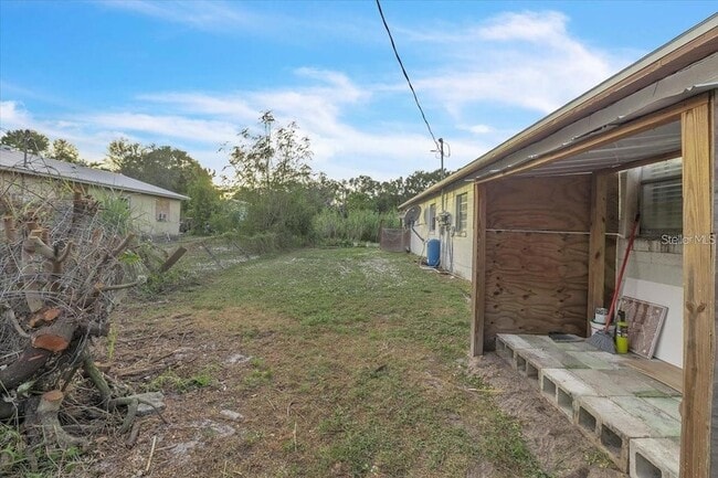 Building Photo - 1099 Hargrave St