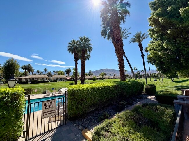 Building Photo - 257 Calle Del Verano