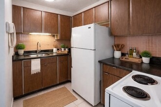 Building Photo - 200 Swanton St