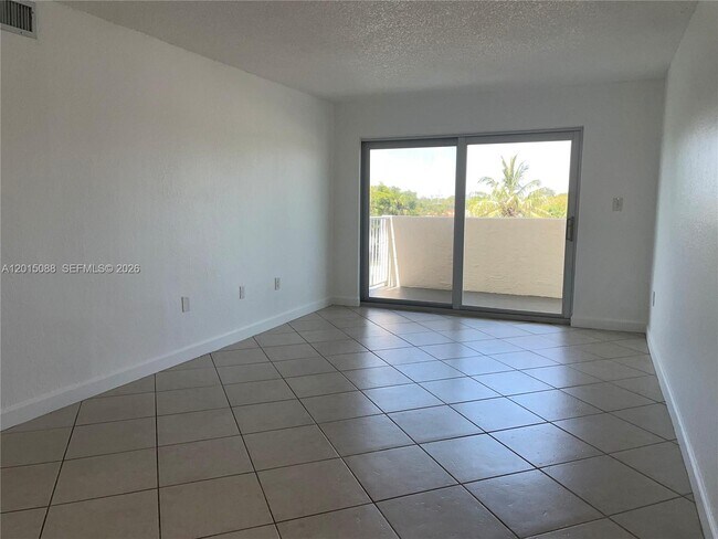 Building Photo - 10300 Coral Wy