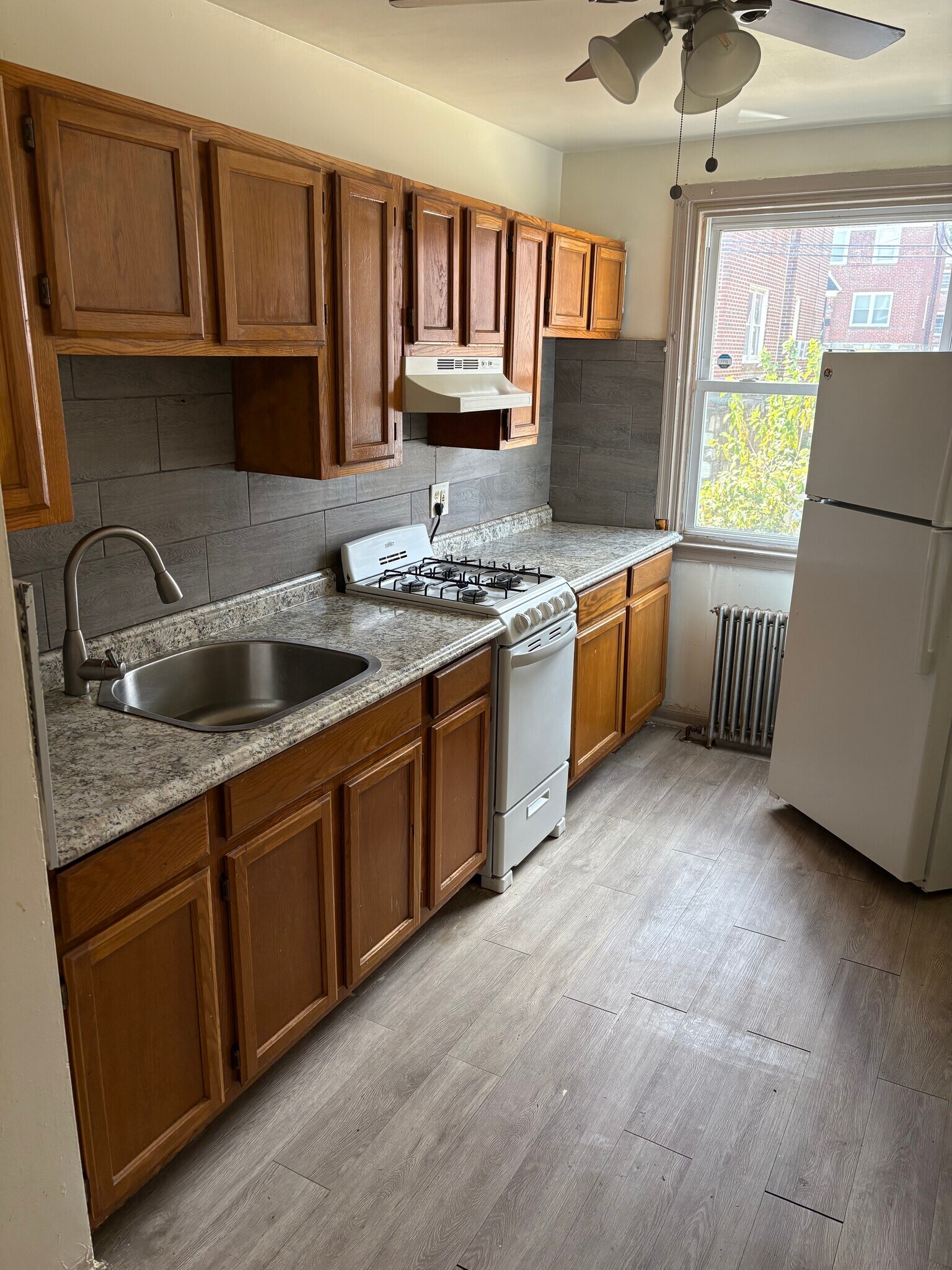 Building Photo - 1621 Murdoch Rd