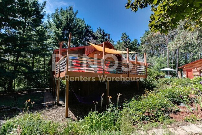 Building Photo - 3BD/2.5BA Home in Elk River Available Now!