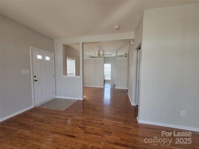 Building Photo - 7844 Paper Birch Dr