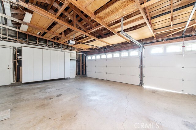 Building Photo - 22 Hawkridge