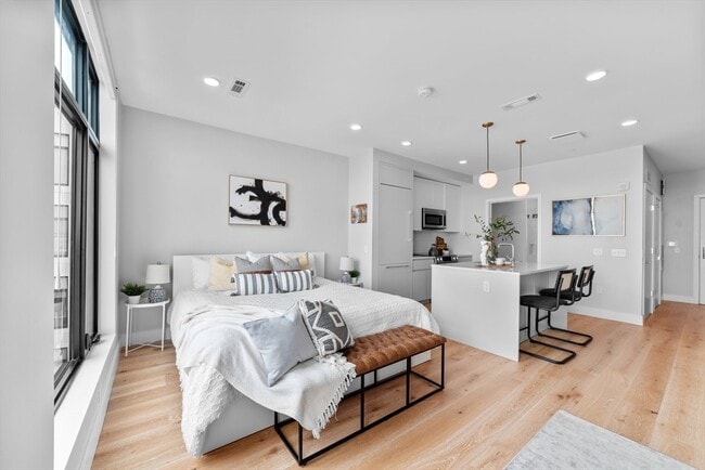 Building Photo - 191 Washington St