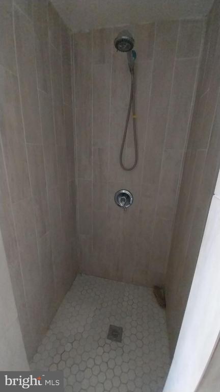 Building Photo - 2906 Grindon Ave