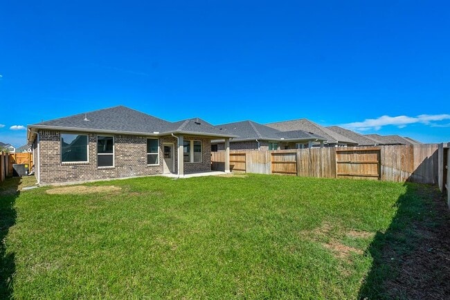 Building Photo - 19411 Hillside Pasture Ln