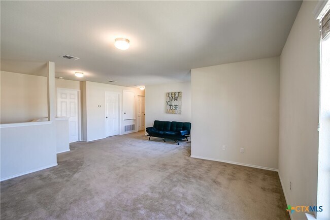 Building Photo - 3318 Claymore St