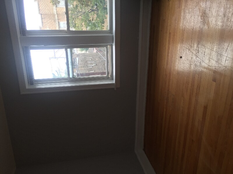 Building Photo - 2349 N Kenneth Ave