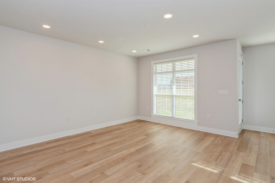 Building Photo - 403 Cranford Way
