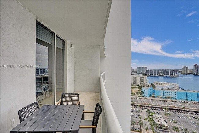 Building Photo - 18101 Collins Ave