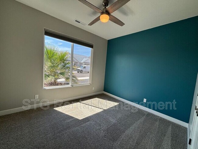 Building Photo - 1792 W 150 S