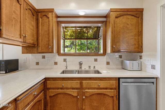 Building Photo - 531 N Twin Palms Dr