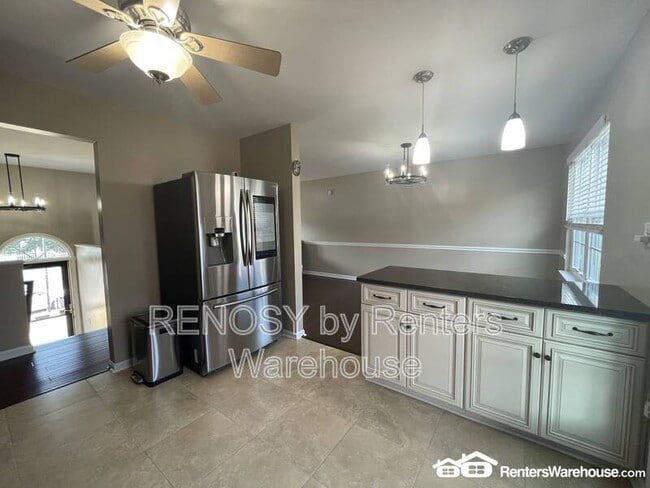 Building Photo - 9 Snug Lagoon Ct