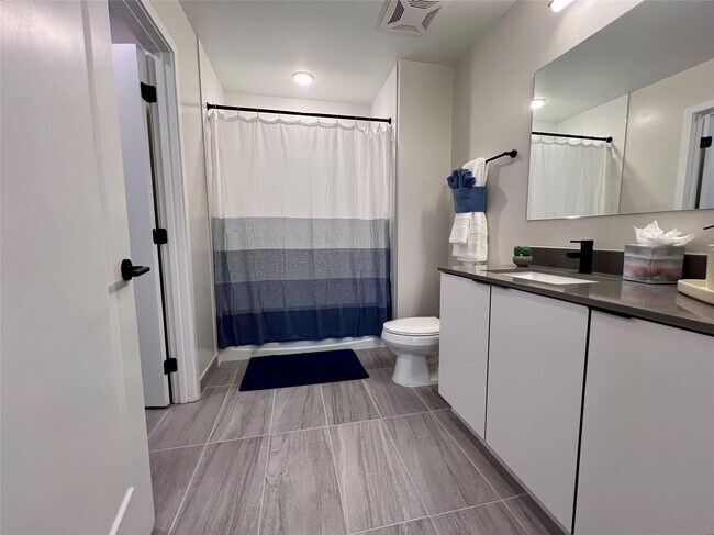 Building Photo - 120 N Compass Way