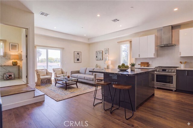 Building Photo - 2821 Virginia Rd