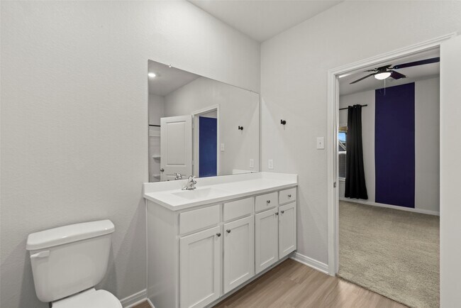 Building Photo - 11430 Amber Plns Dr
