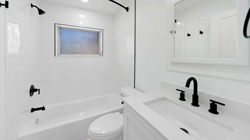 New bathroom with tub and shower - 5308 Darby Ct