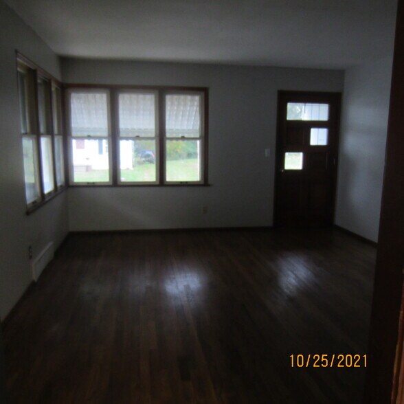 Building Photo - 727 McKinley St