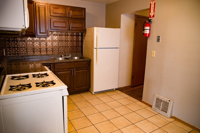 Building Photo - 1104 13th Ave SE